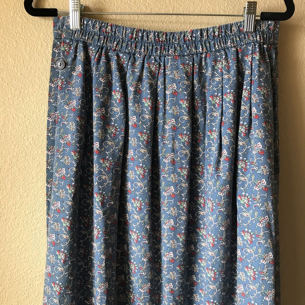 Northern Isles Flowing Floral Skirt